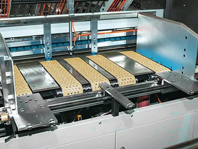 Automatic High Speed Flute Laminating Machine